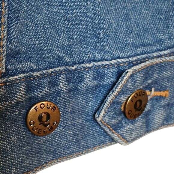 Vintage Mens Large Denim Jacket Four Queens Casino Hotel Las Vegas Blue Denim - Picture 9 of 11